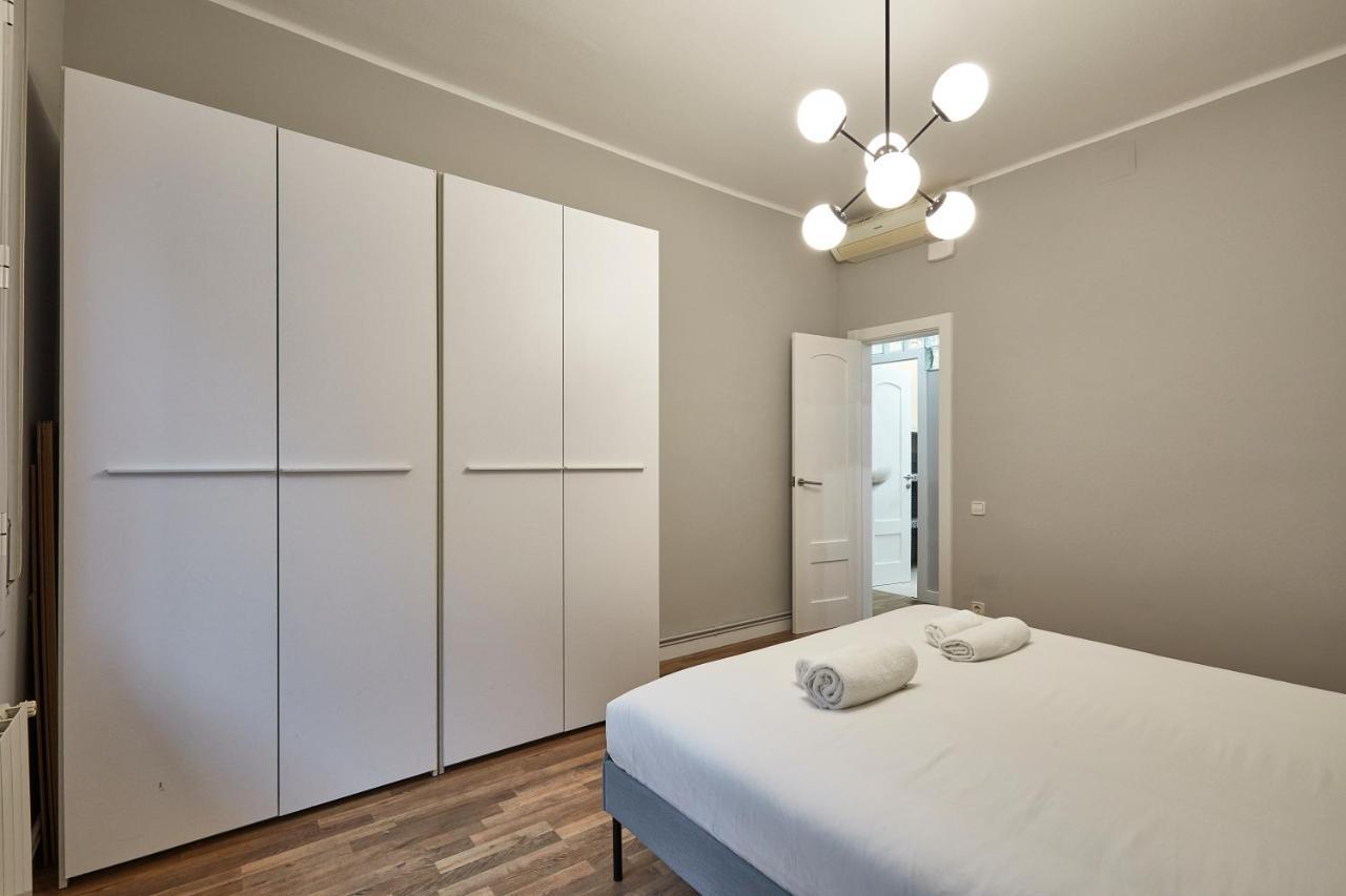 Bbarcelona Apartments Gaudi Avenue Flats Екстер'єр фото