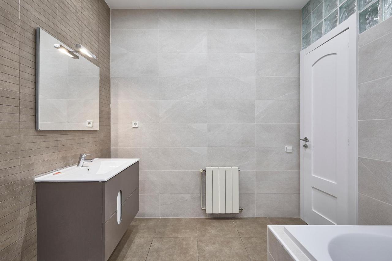 Bbarcelona Apartments Gaudi Avenue Flats Екстер'єр фото